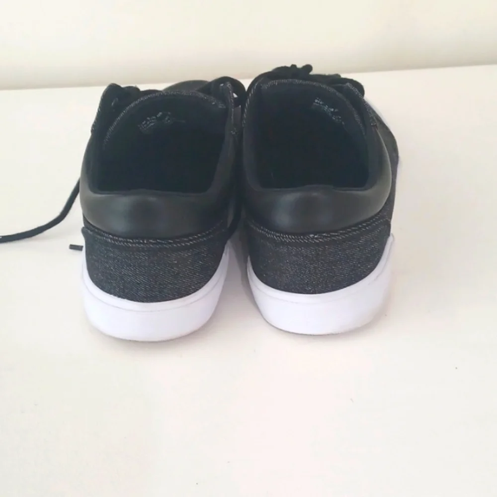 St John's Bay men's size 12 shoes,  black - Picture 5 of 7